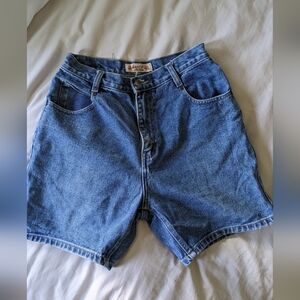 St John's Bay relaxed fit hight waist Jean shorts